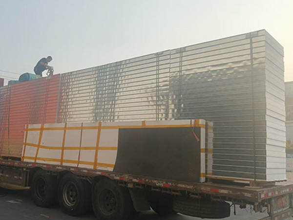 100厚泡沫夾芯板